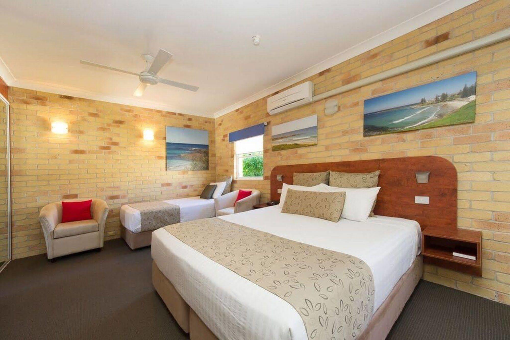 Yamba Beach Motel Ngoại thất bức ảnh